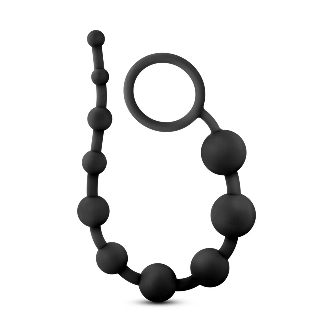 Side view of black silicon anal beads with handle.